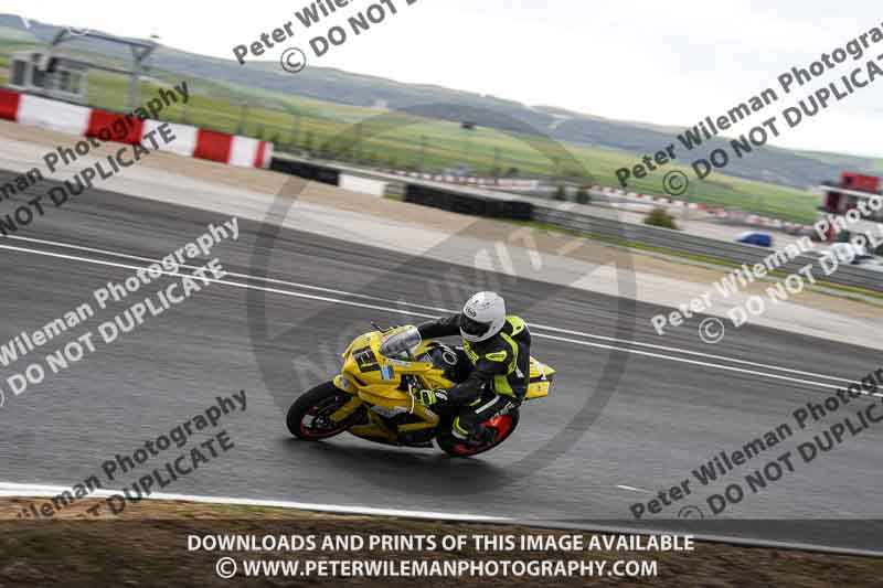 cadwell no limits trackday;cadwell park;cadwell park photographs;cadwell trackday photographs;enduro digital images;event digital images;eventdigitalimages;navarra;no limits trackdays;peter wileman photography;racing digital images;trackday digital images;trackday photos